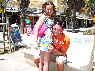 Porno fotos von mädchen 18 banda geizig