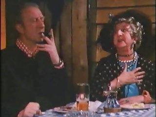 Beobachten porn gezwungen pisse trinken deutsch amateur 2