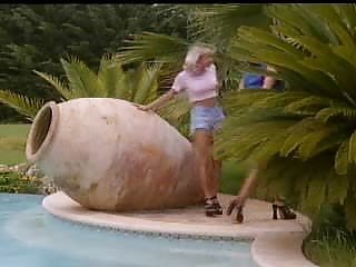 Sex video 9 jahre behaarte reife gangbang